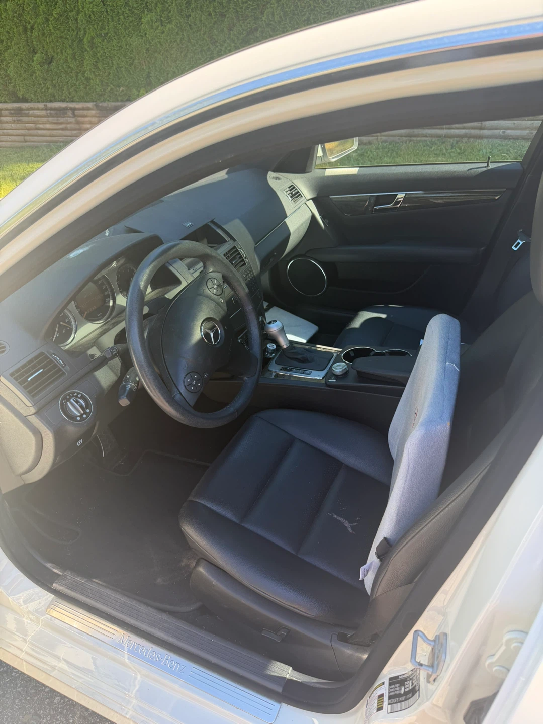White Mercedes-Benz C300 4MATIC Sedan - photo 5
