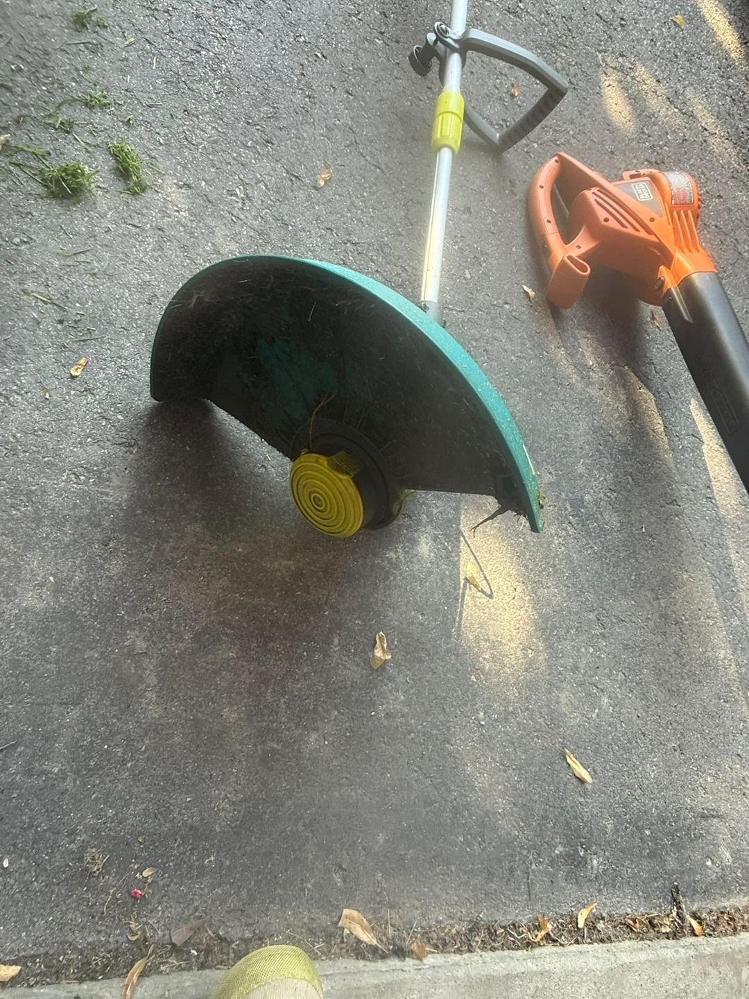 Yard Tools - Trimmer