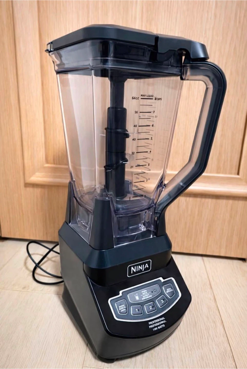Ninja Professional Blender with Cups - photo 2