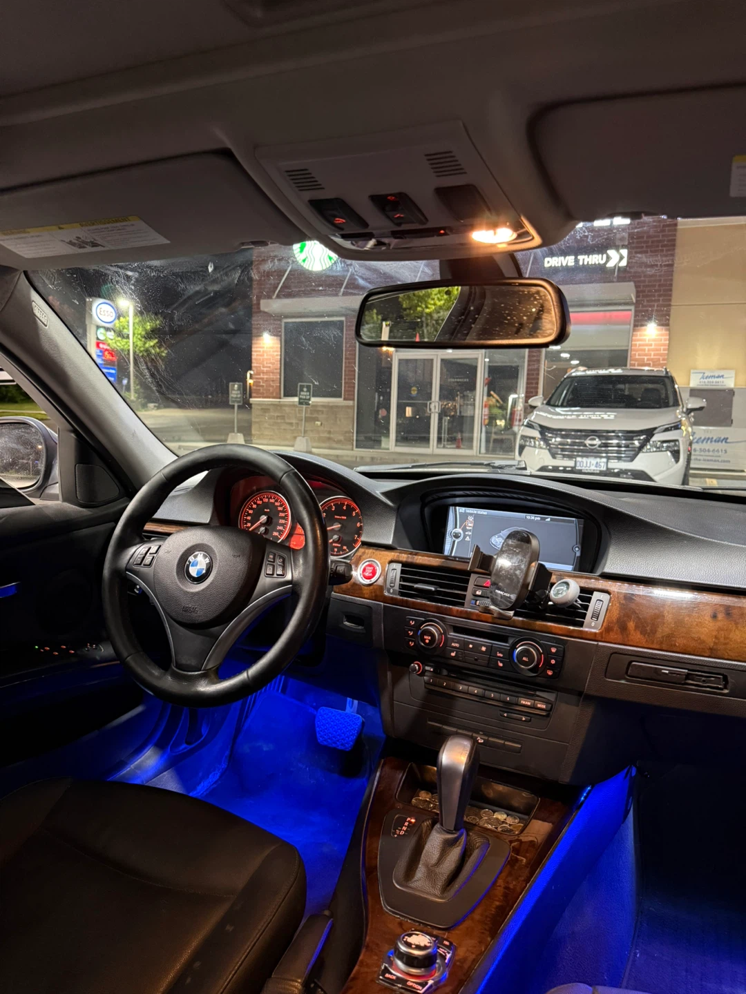 2011 bmw 328i x drive - photo 4