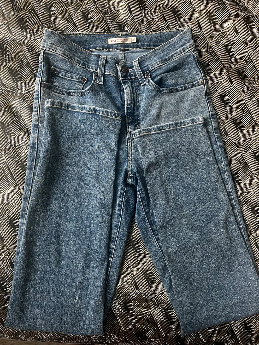 Levi's 724 High-Rise Straight Jeans - photo 2