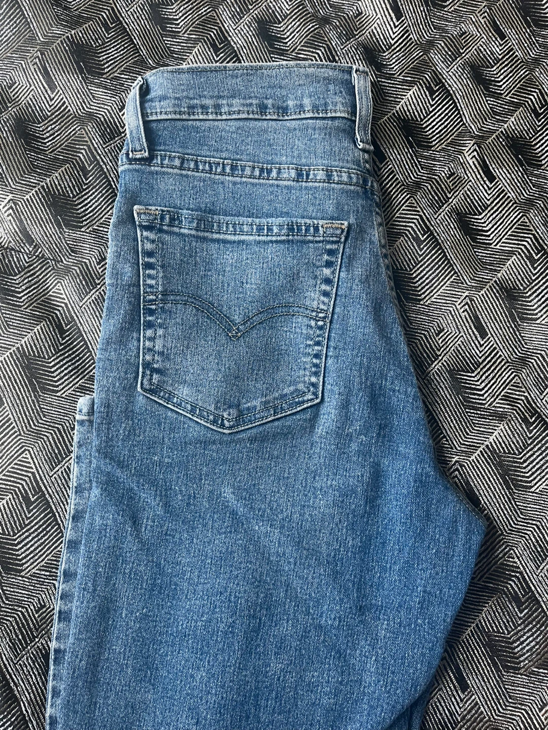 Levi's 724 High-Rise Straight Jeans - photo 3
