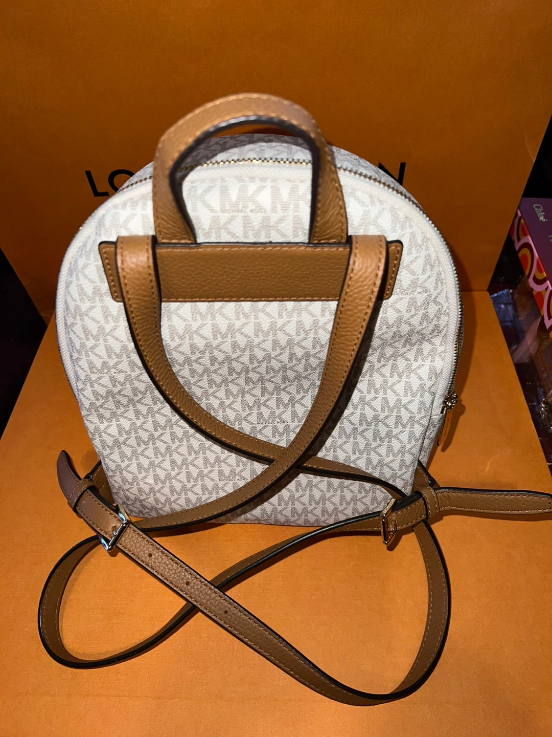 Michael Kors Erin Medium Backpack - photo 3