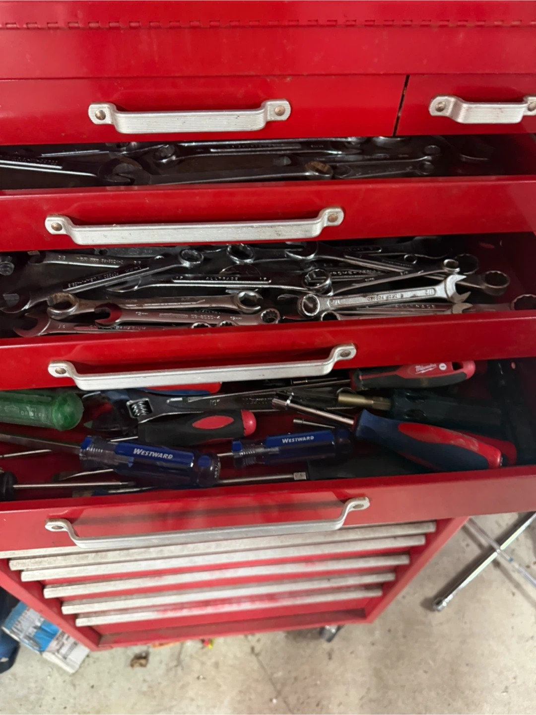 Red Beach Tool Chest - photo 2