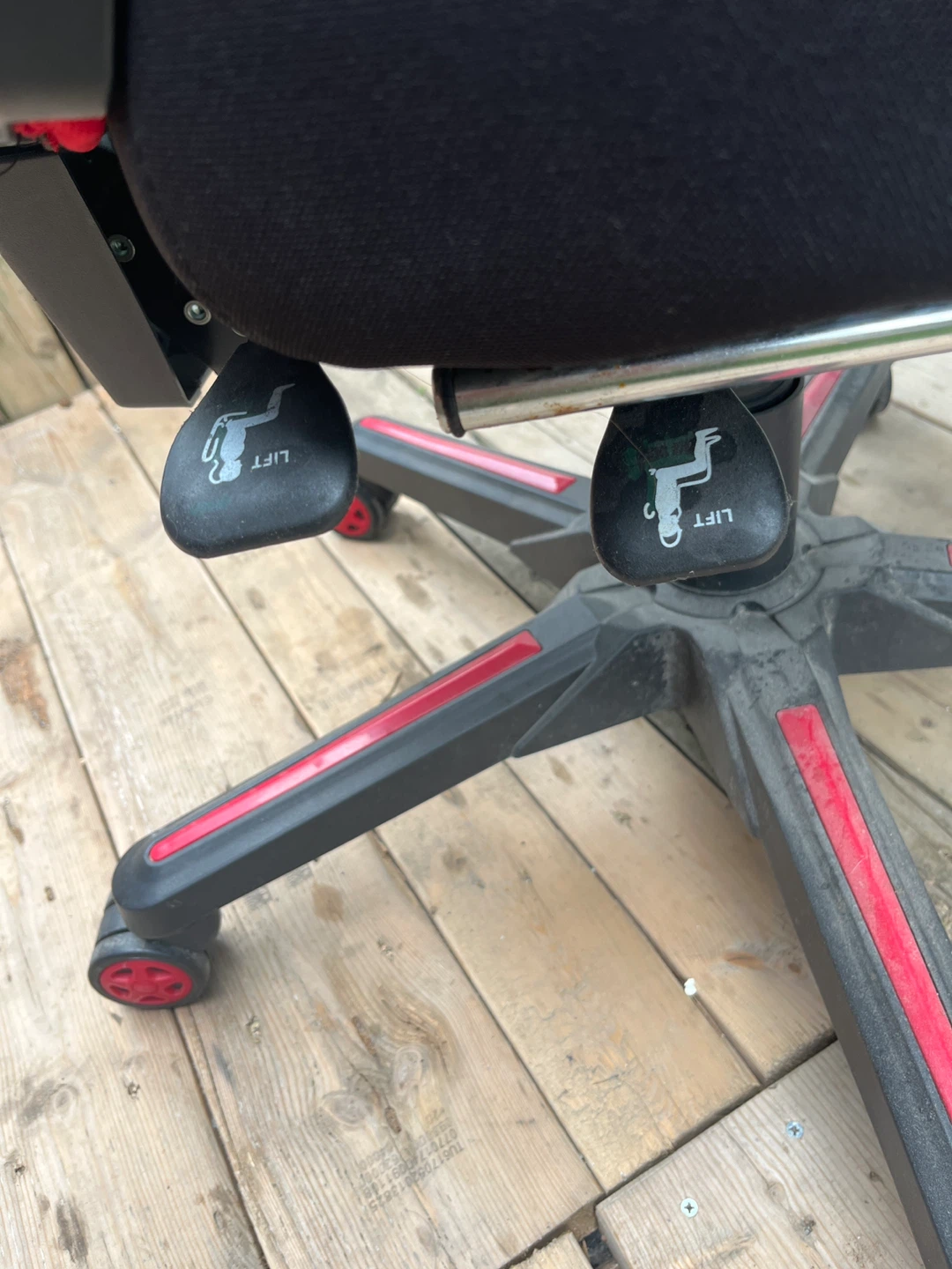 Red and Black Gaming Chair - photo 4
