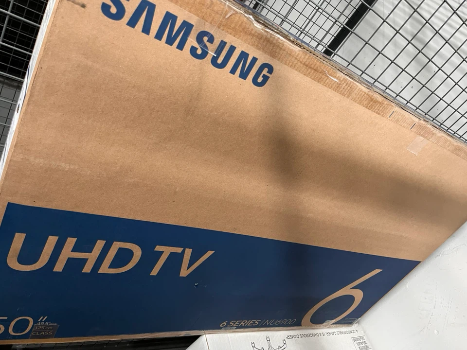 Samsung 50" UHD TV 6 Series NU6900 - photo 4