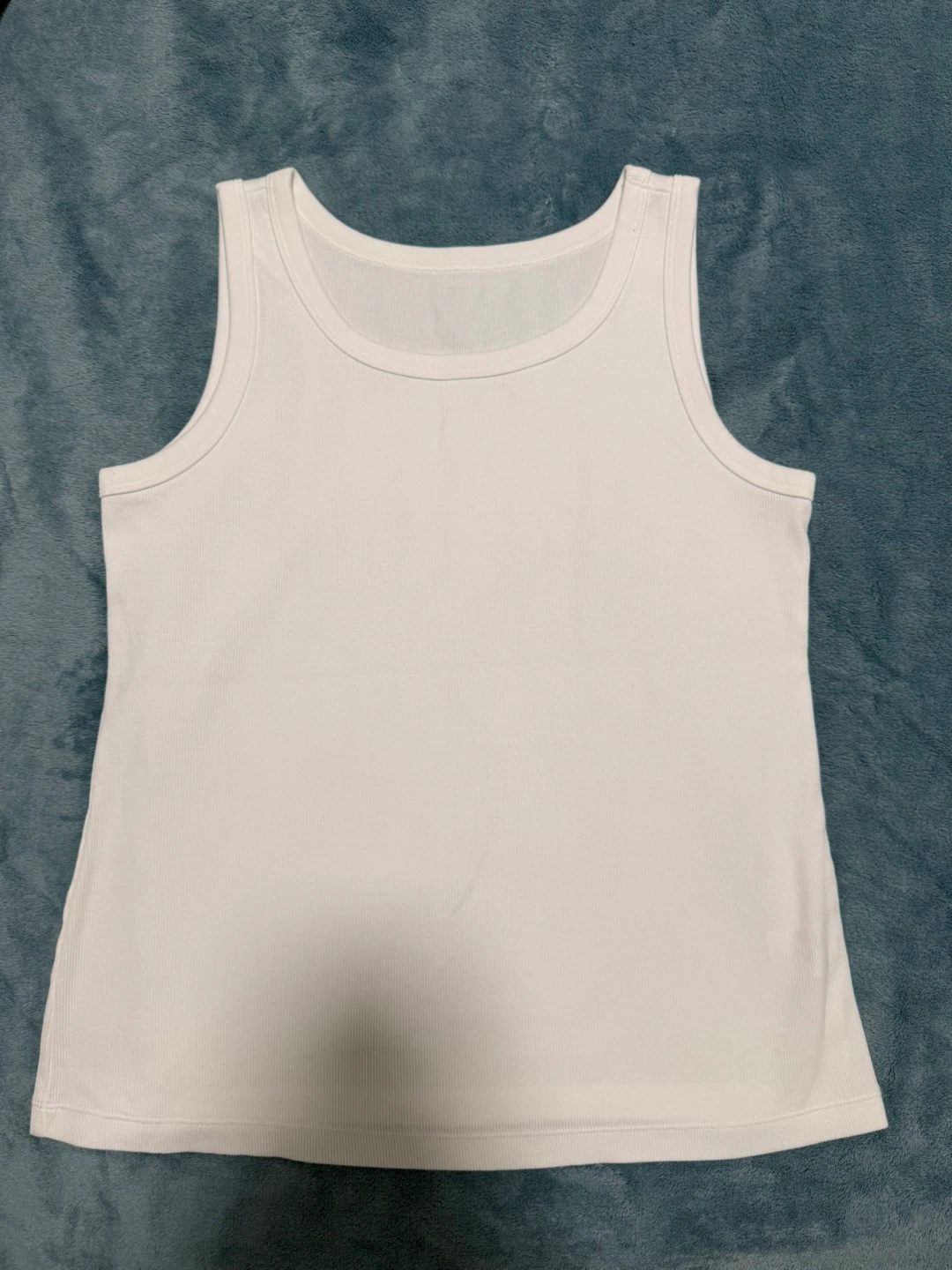 Uniqlo Tank Tops - photo 3