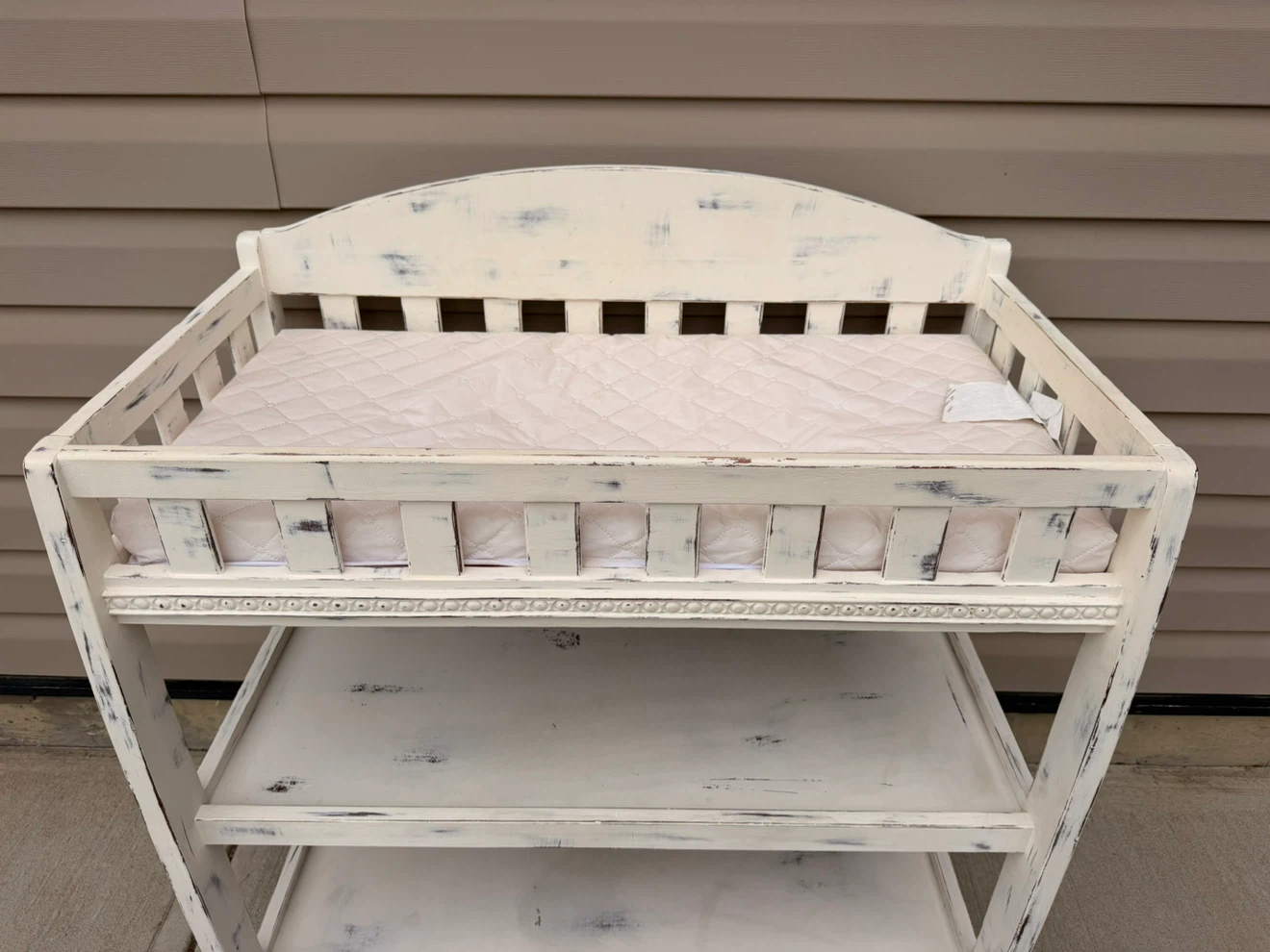 Vintage Changing Table with Shelves - photo 2