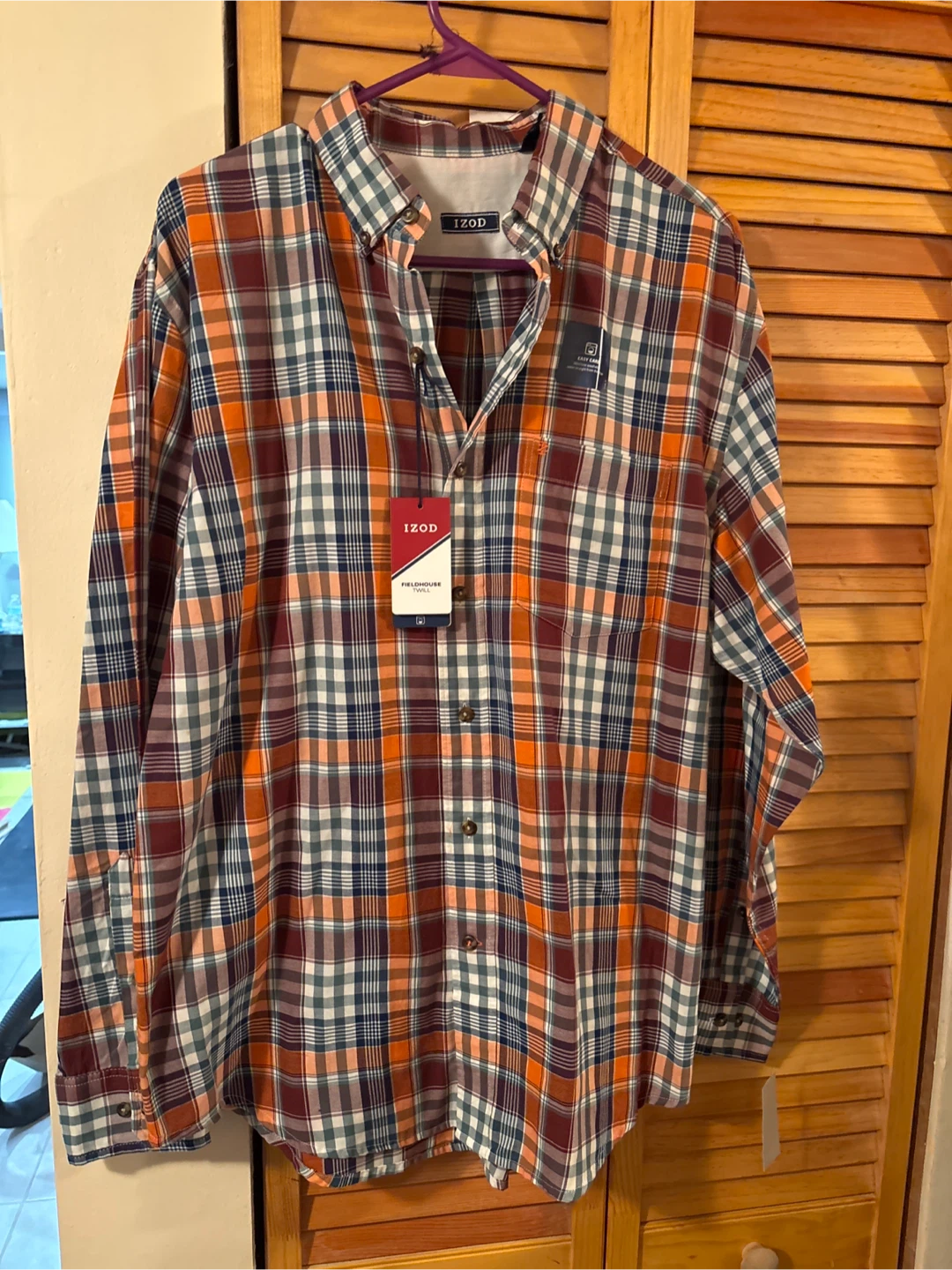 IZOD Men's Plaid Long Sleeve Shirt