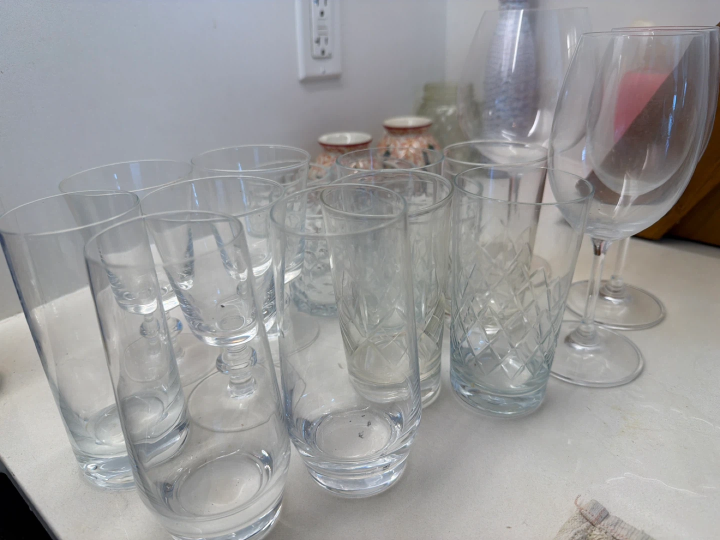Assorted Glassware Set