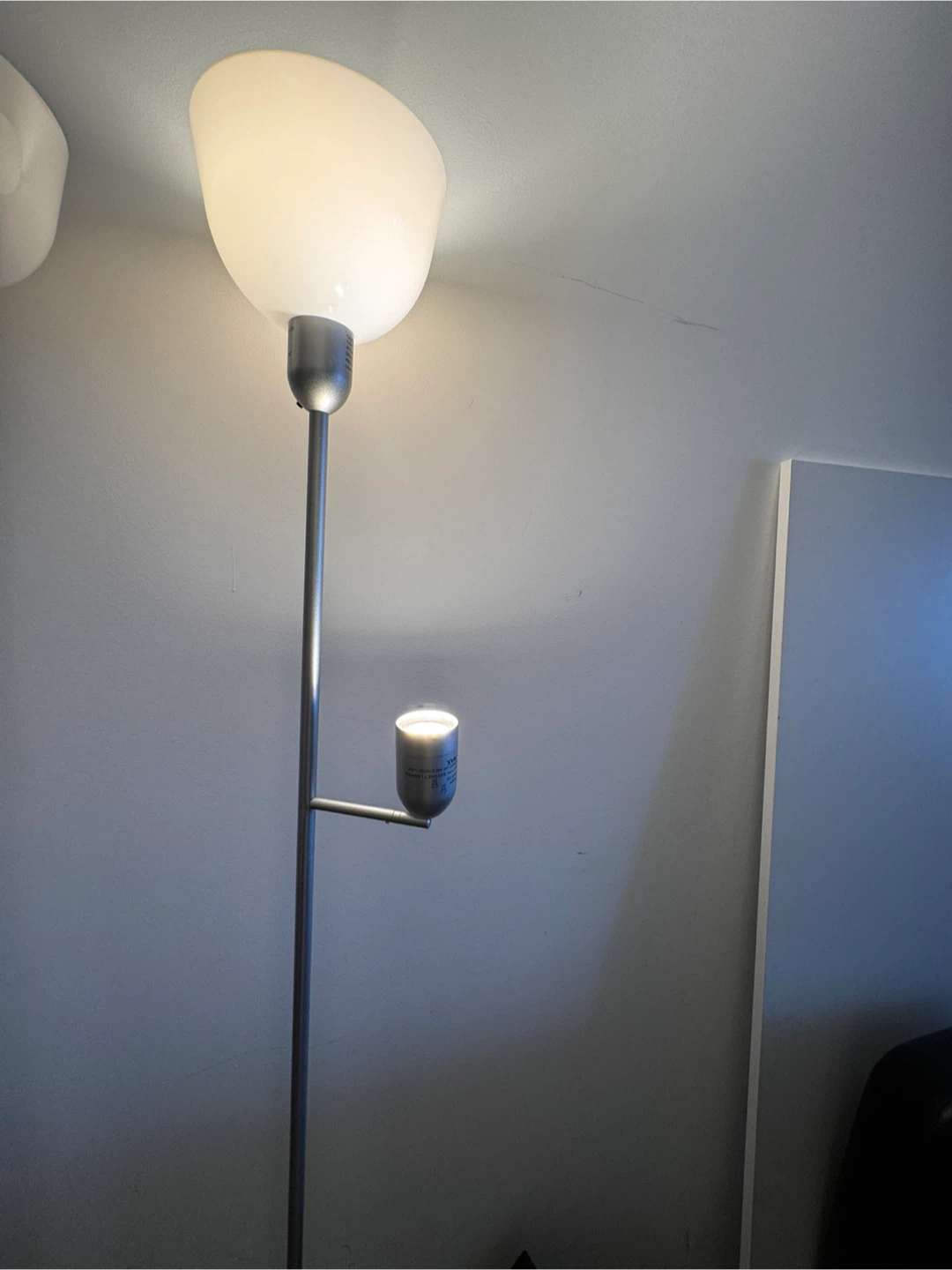 Floor Lamp with Adjustable Reading Light