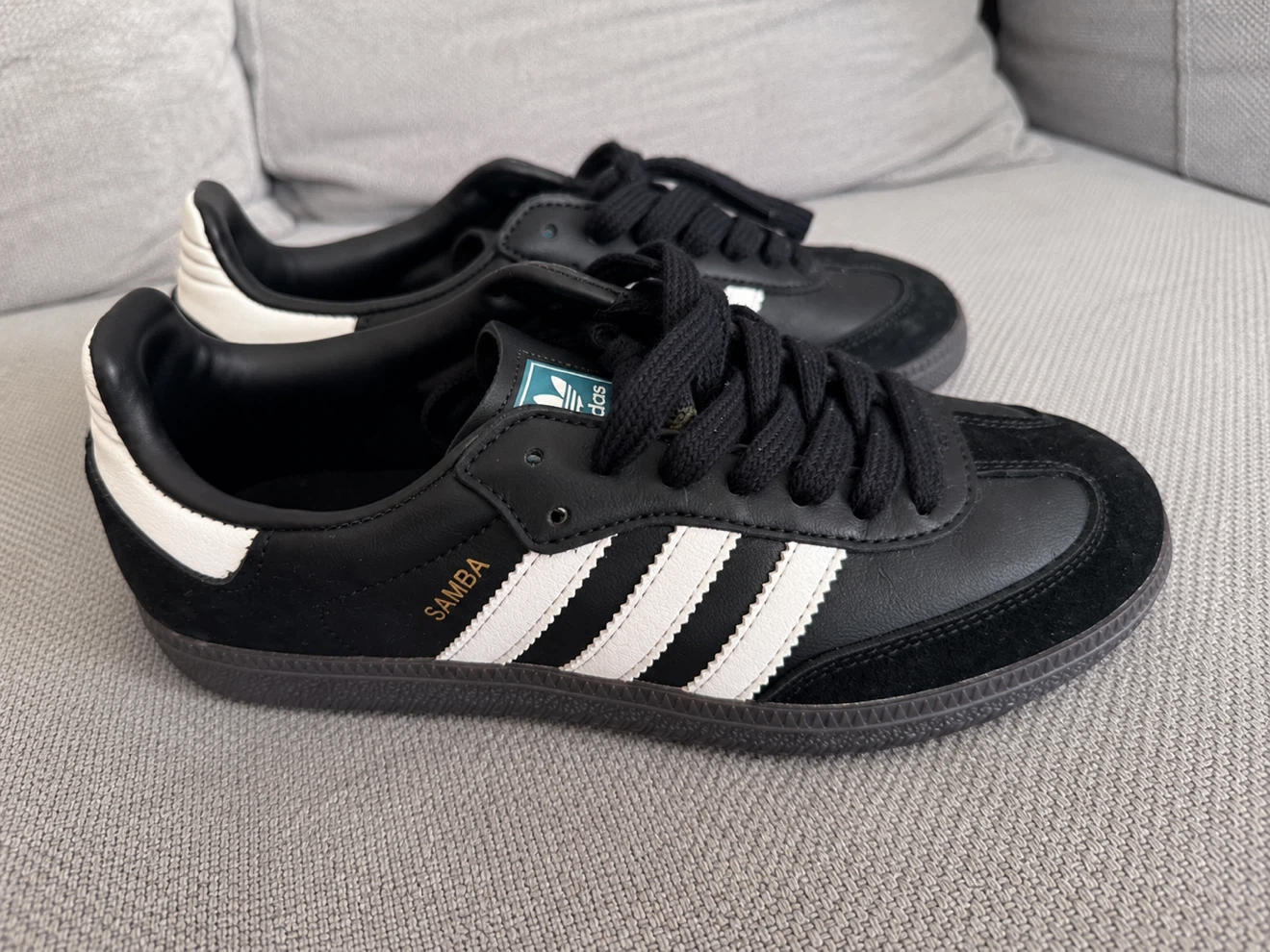 Adidas Samba Black & White Sneakers – New – Size US 5 / EU 36