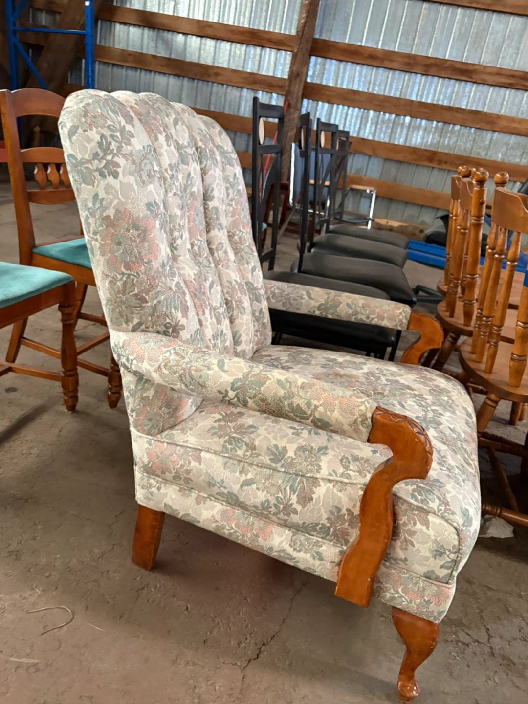 Floral Accent Chair with Wooden Arms - photo 3