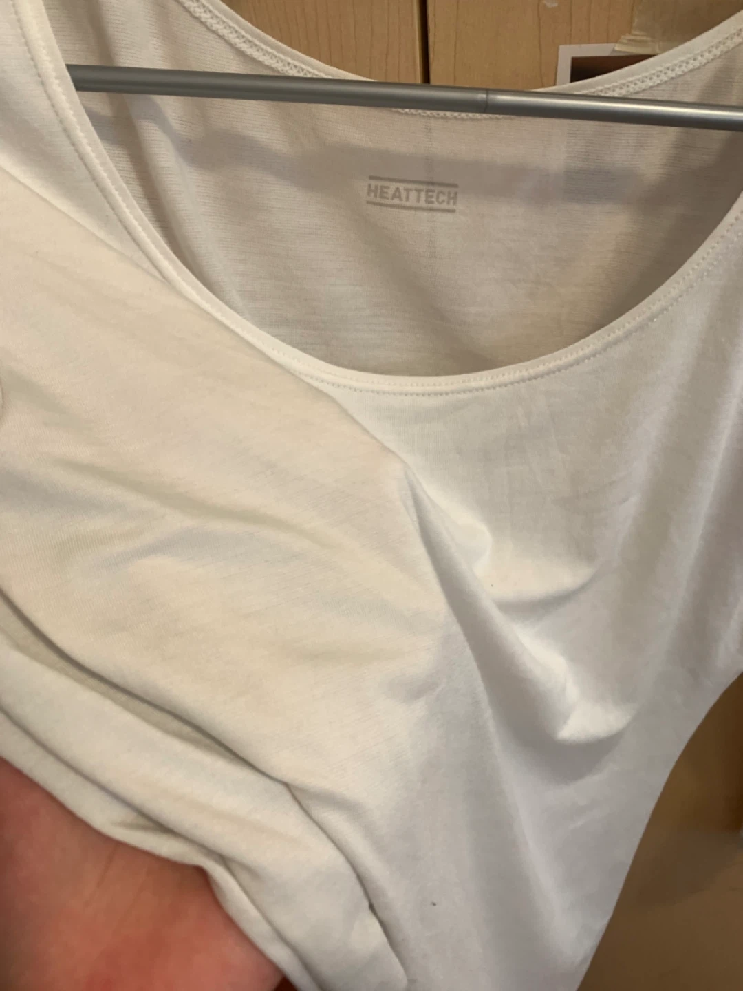 Size S Uniqlo HEATTECH White Scoop Neck Thermal Base Layer Top - photo 2