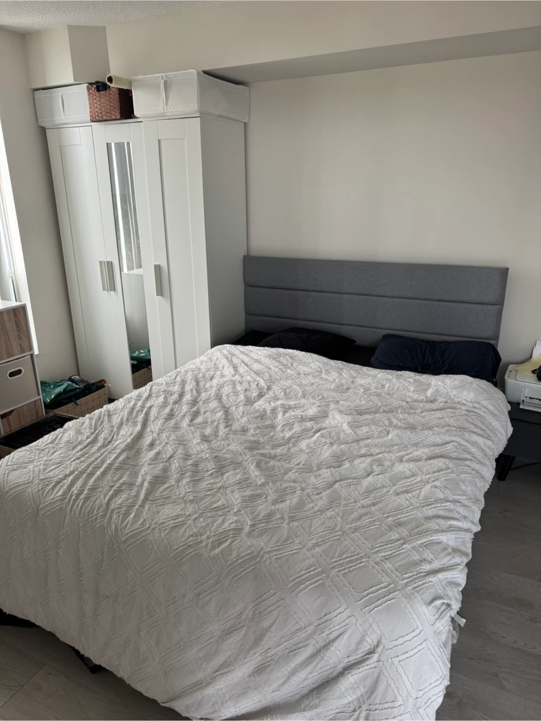 Queen size bed frame with matteress 10inch