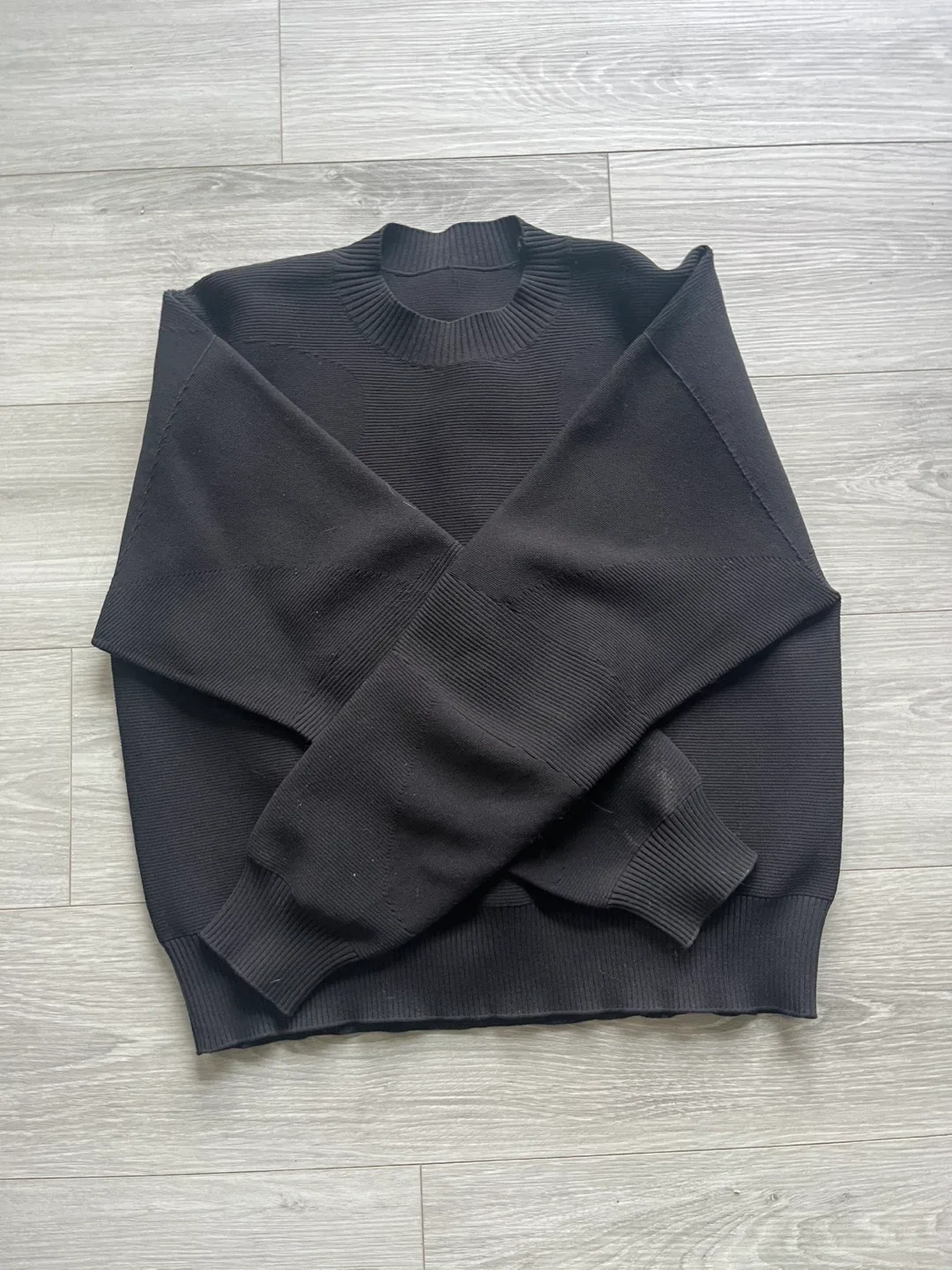 Lululemon Black Knit Sweater