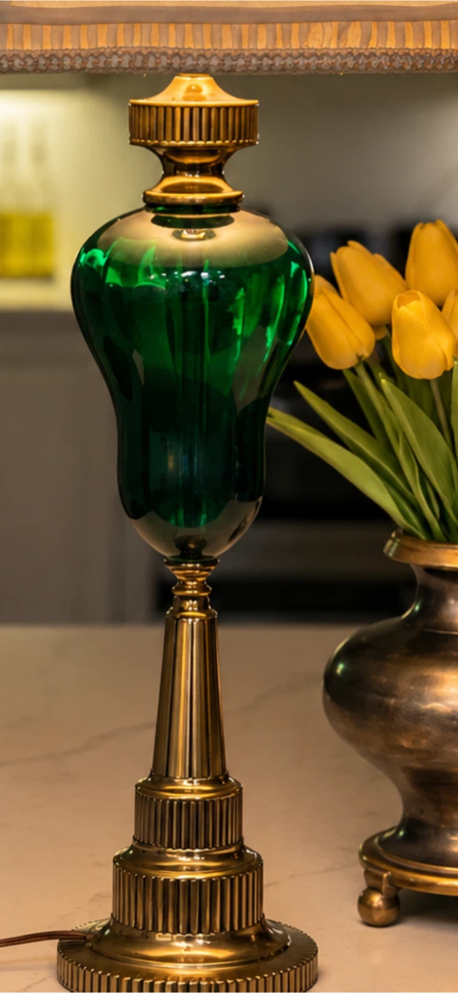 Green Glass and Brass Table Lamp - photo 3