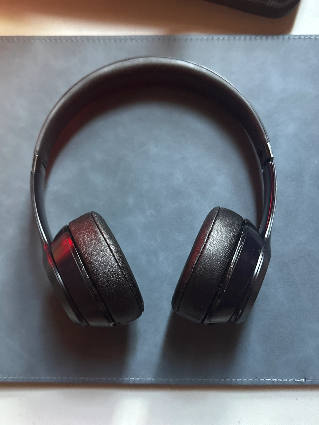 Beats Solo3 Wireless Bluetooth Headphones Black (2018)