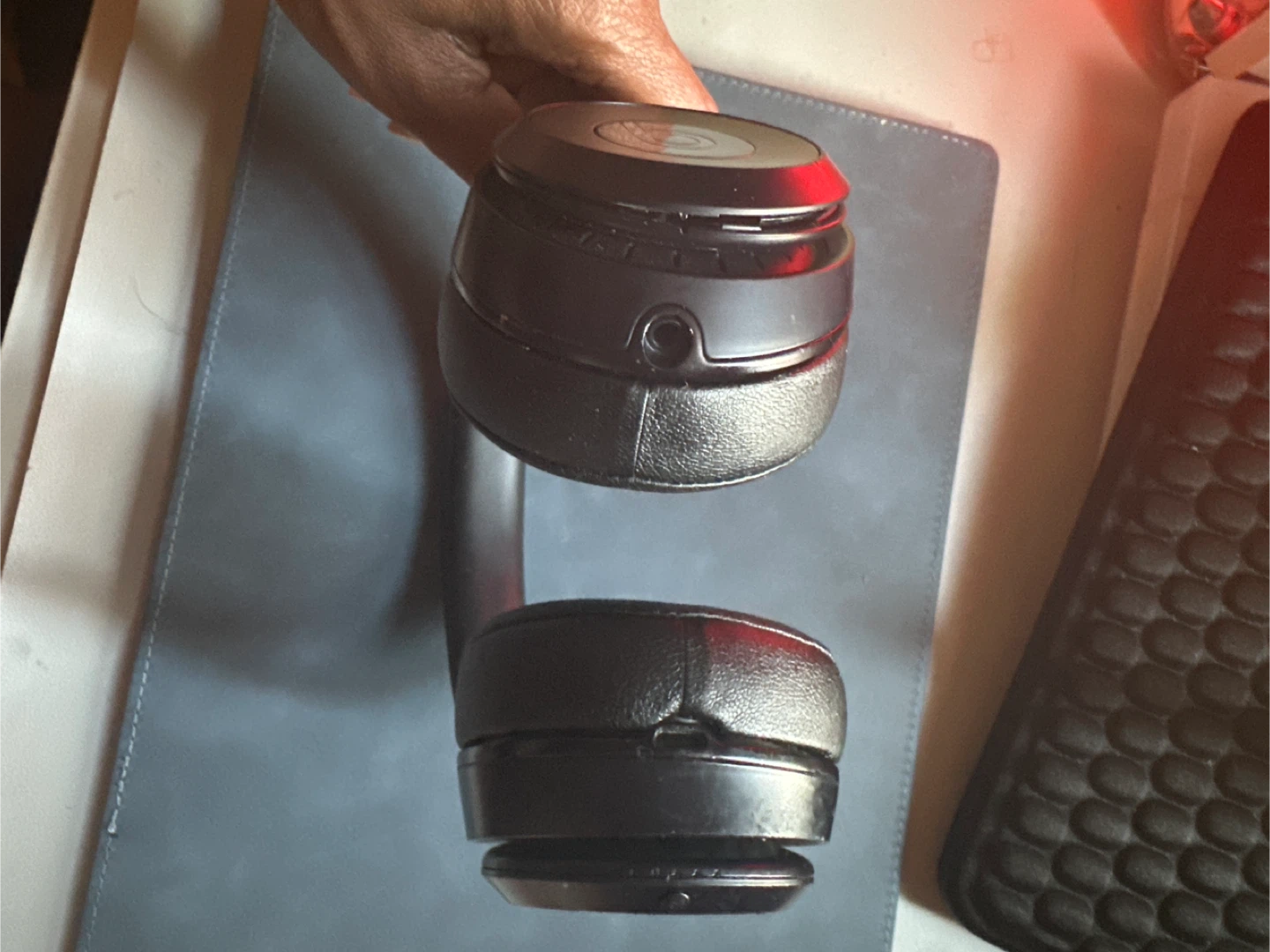 Beats Solo3 Wireless Bluetooth Headphones Black (2018) - photo 2