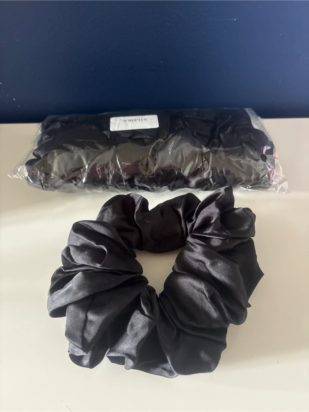 Black Scrunchie x5