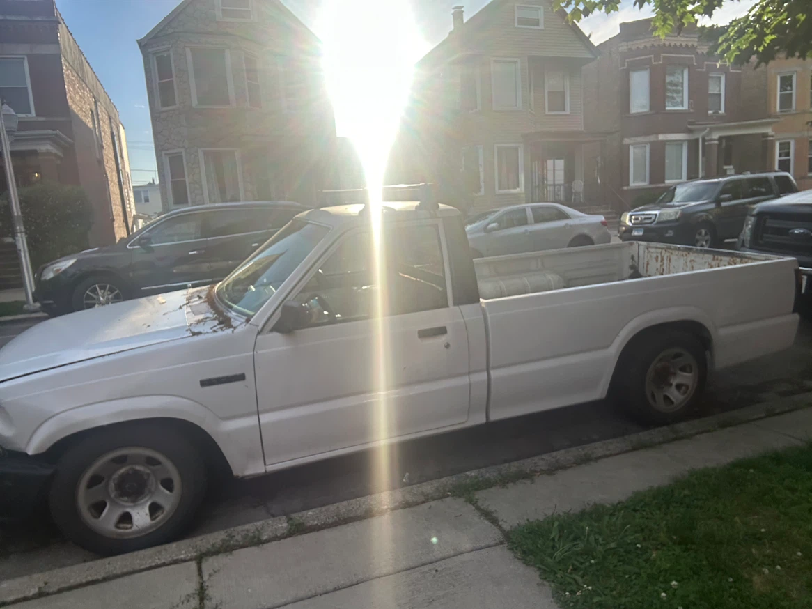 White Mazda B-Series Pickup Truck - photo 4