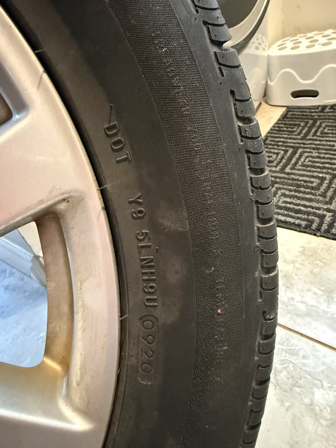 Nissan Rogue 2013 OEM Rim Set with Tires - photo 5