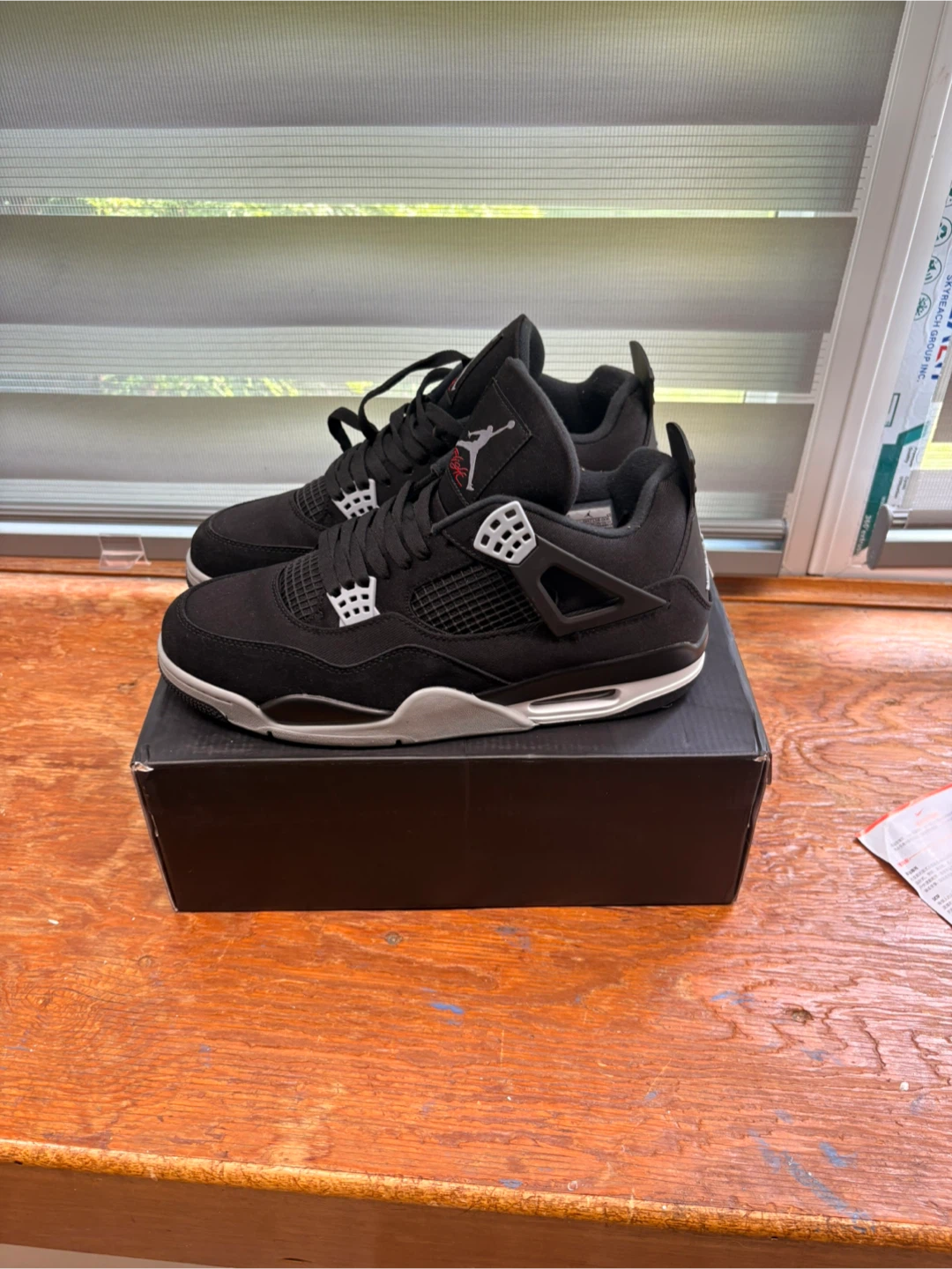 Air Jordan 4 - photo 2