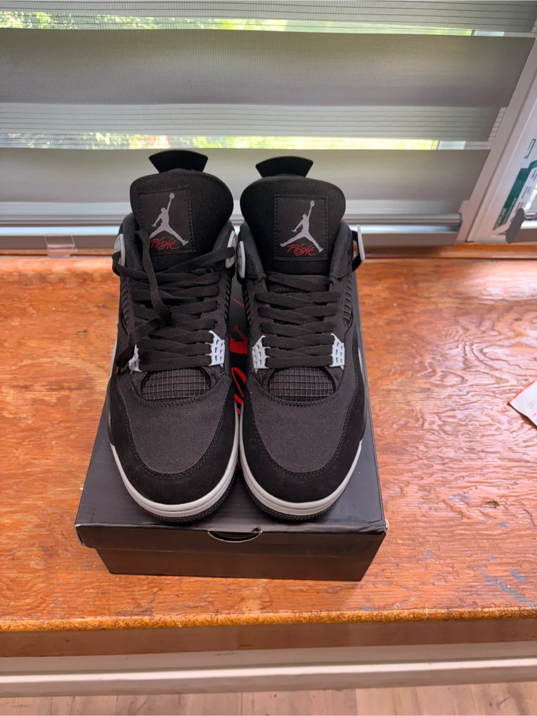 Air Jordan 4 - photo 4