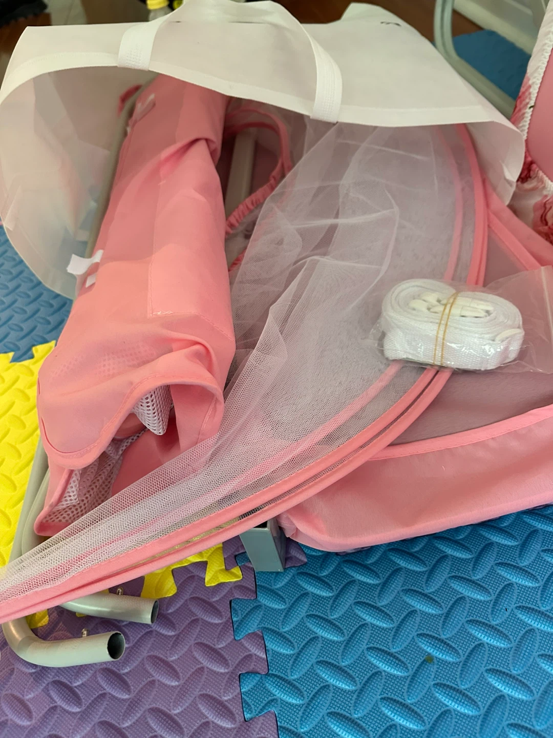 Baby Bassinet with Canopy and Mattress - photo 2