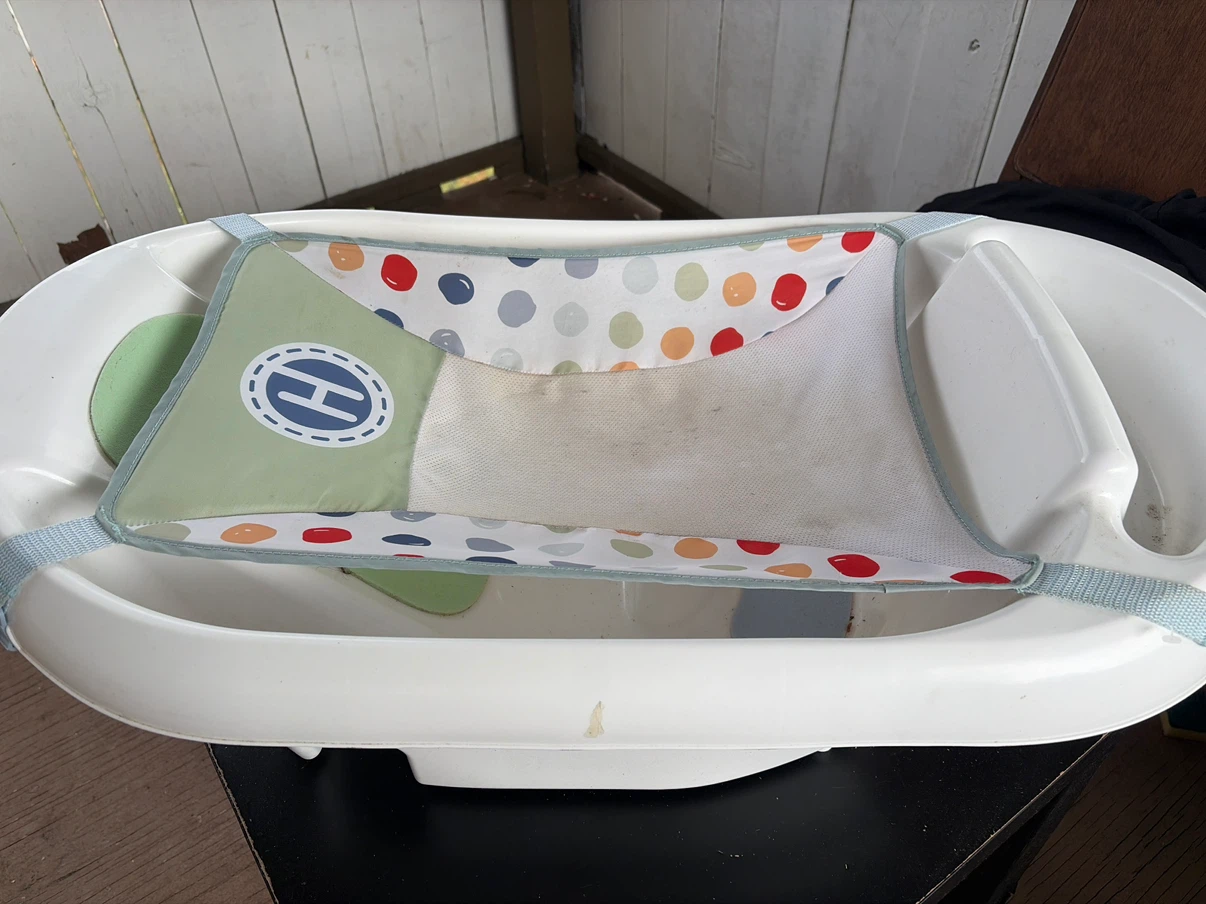 Hopscotch Lane Baby Bathtub with Sling