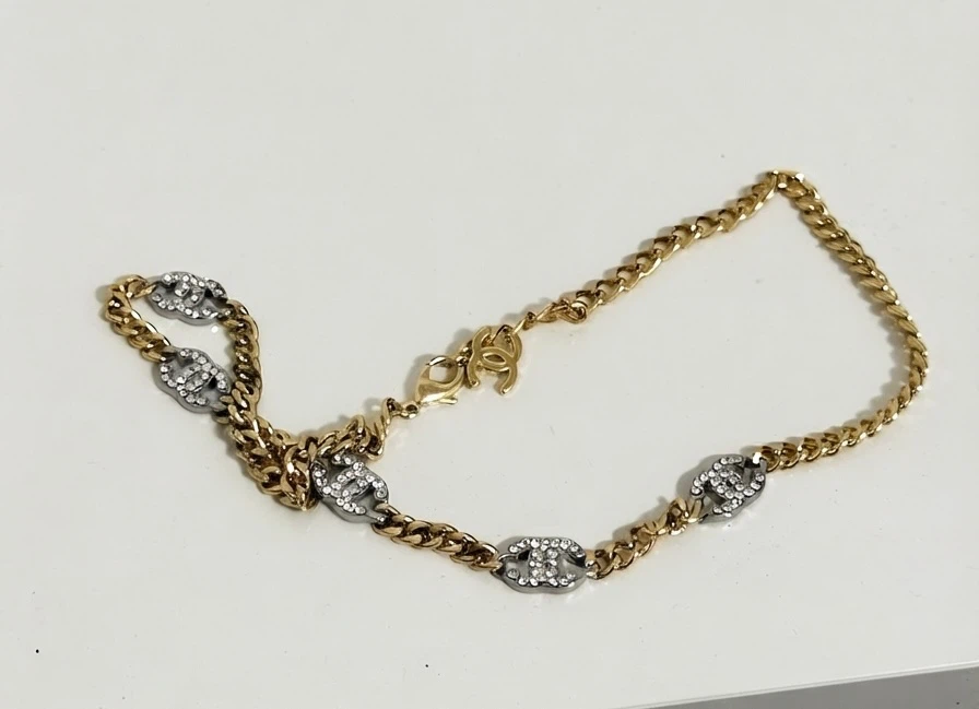 Chanel CC Necklace with Crystals - photo 2