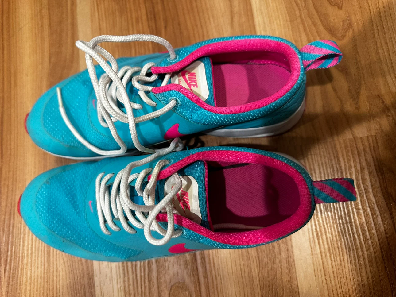 Nike Thea Women's Sneakers - photo 2