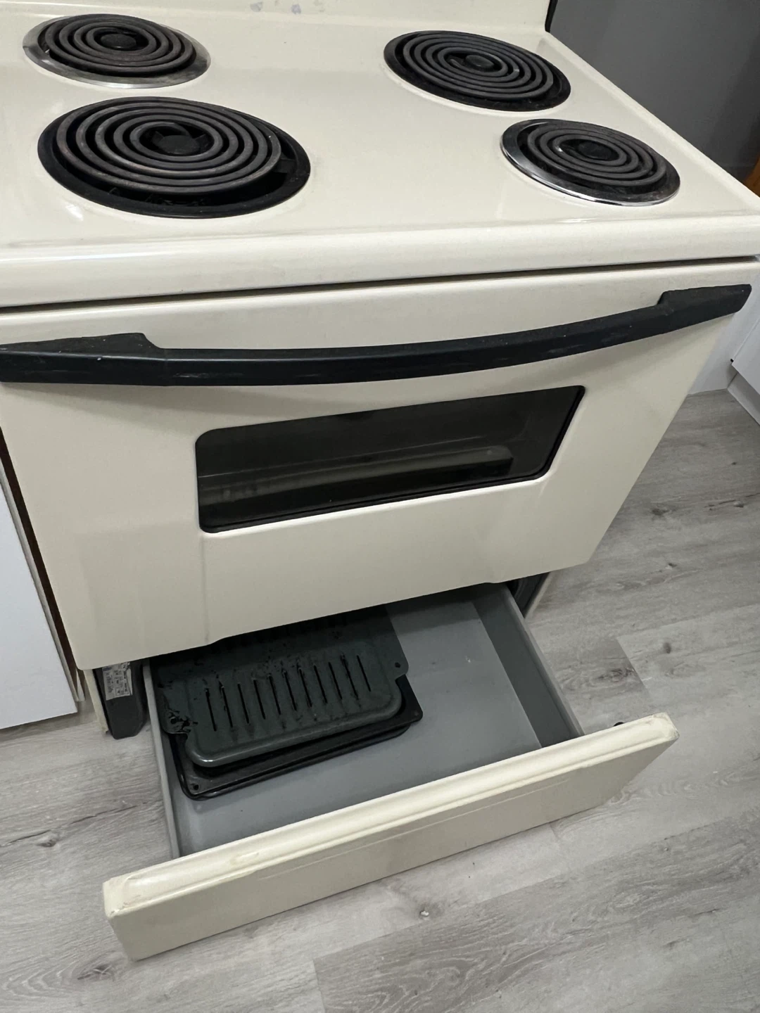 Kenmore Electric Stove with Oven - photo 5