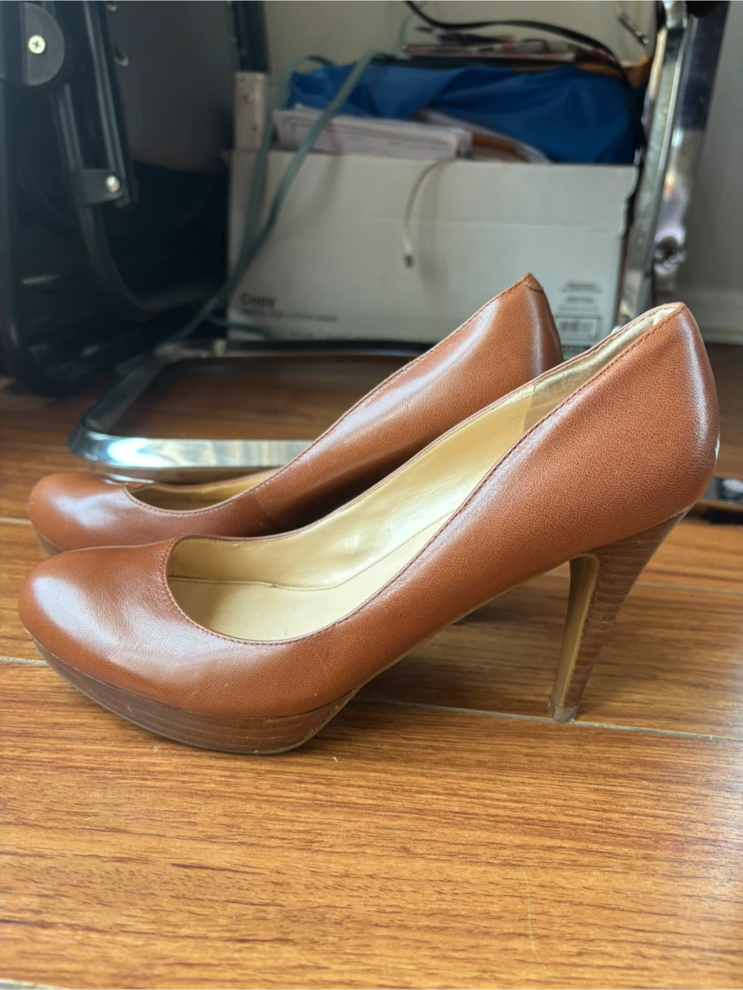 Marc Fisher Brown Leather heels