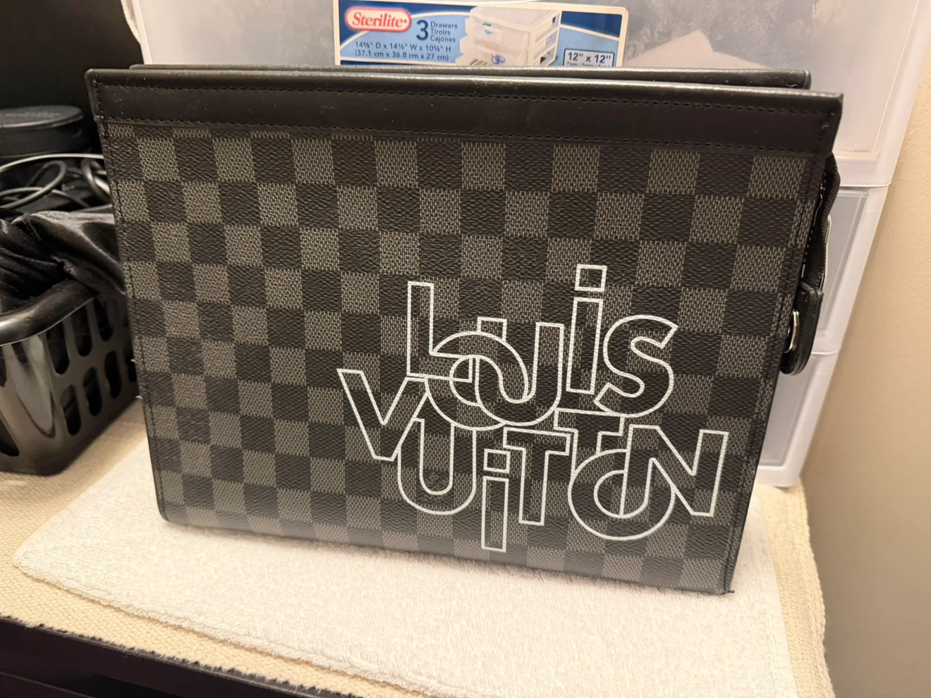 Louis Vuitton Damier Graphite Pouch