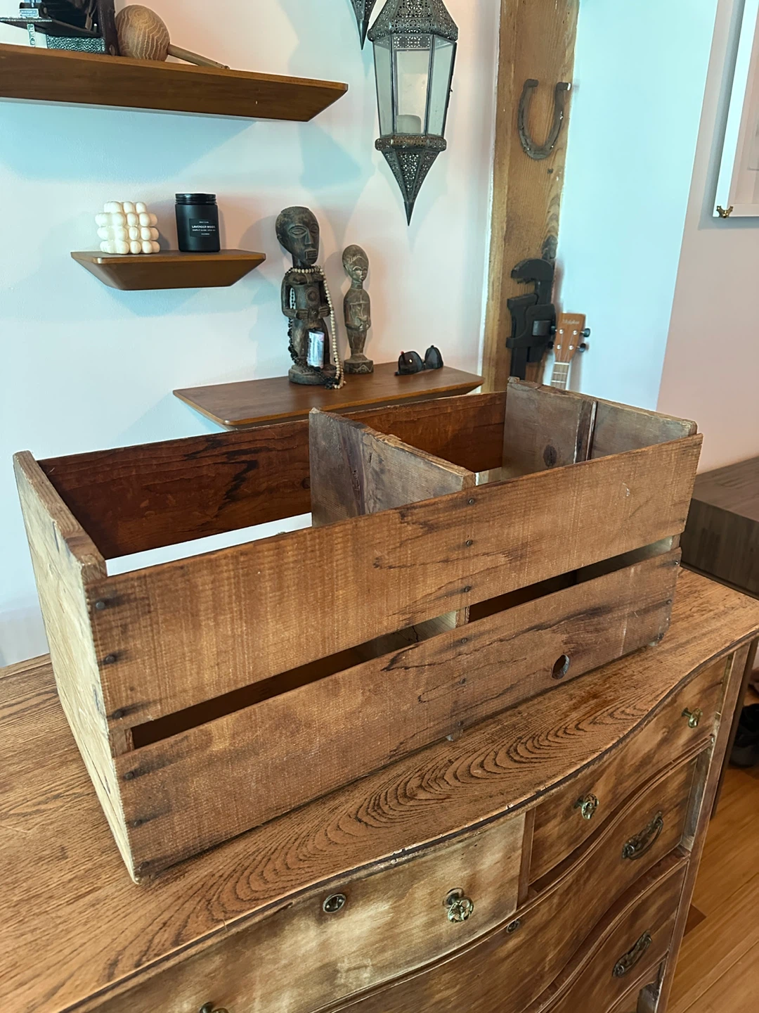 VINTAGE WOOD CRATE W SHELF ANTIQUE STORAGE DISPLAY BOX - photo 2