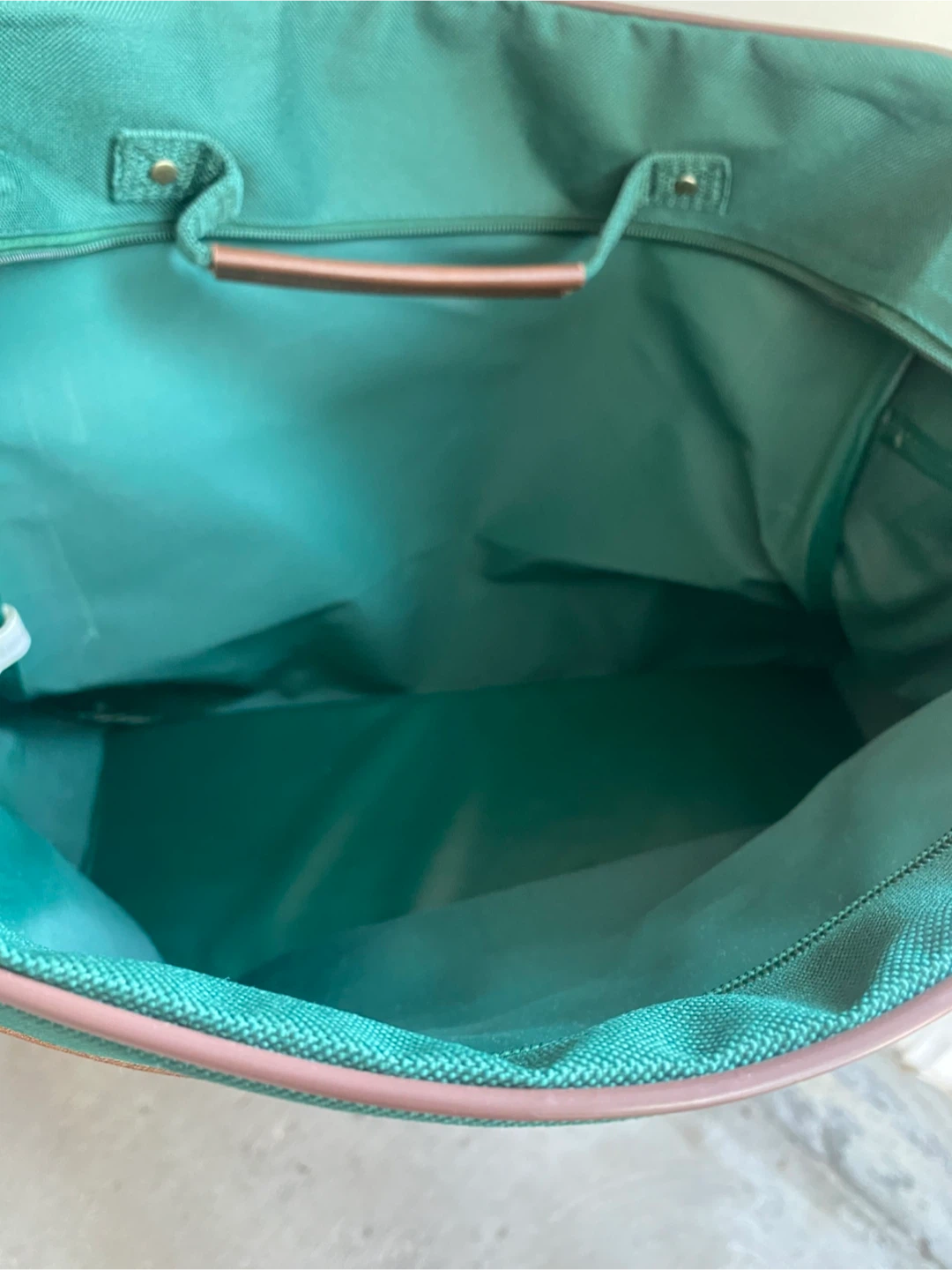 Vintage Green Duffle Bag with Brown Accents - photo 3