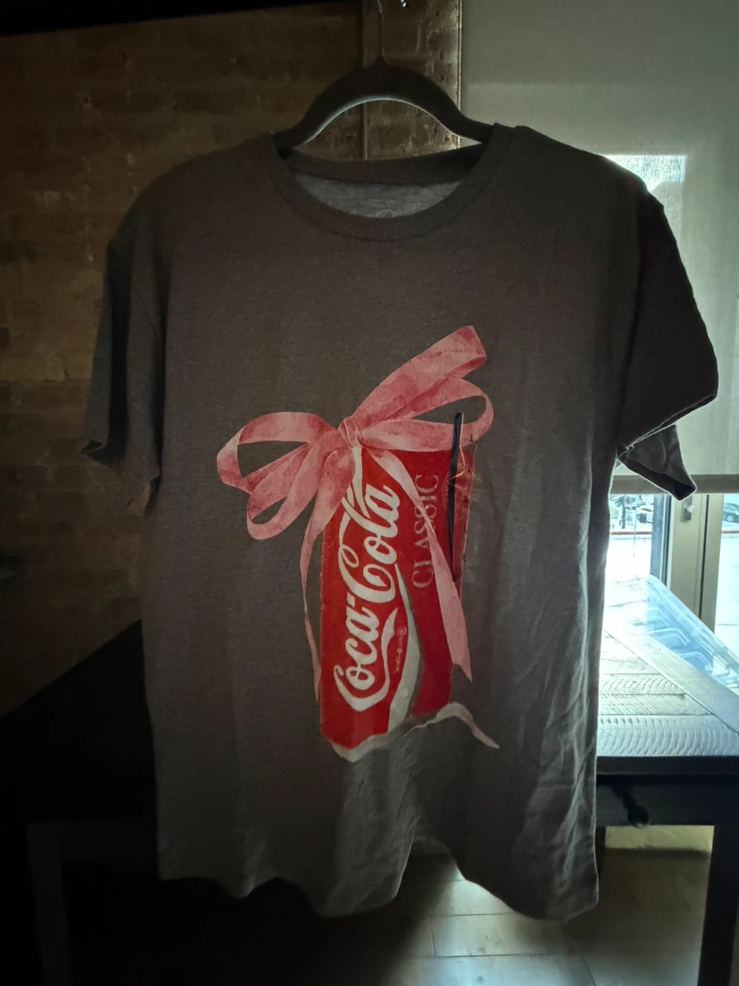 Women’s Coca-Cola pink bow T-Shirt Large