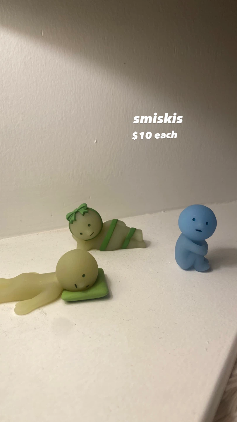 Smiski figurines