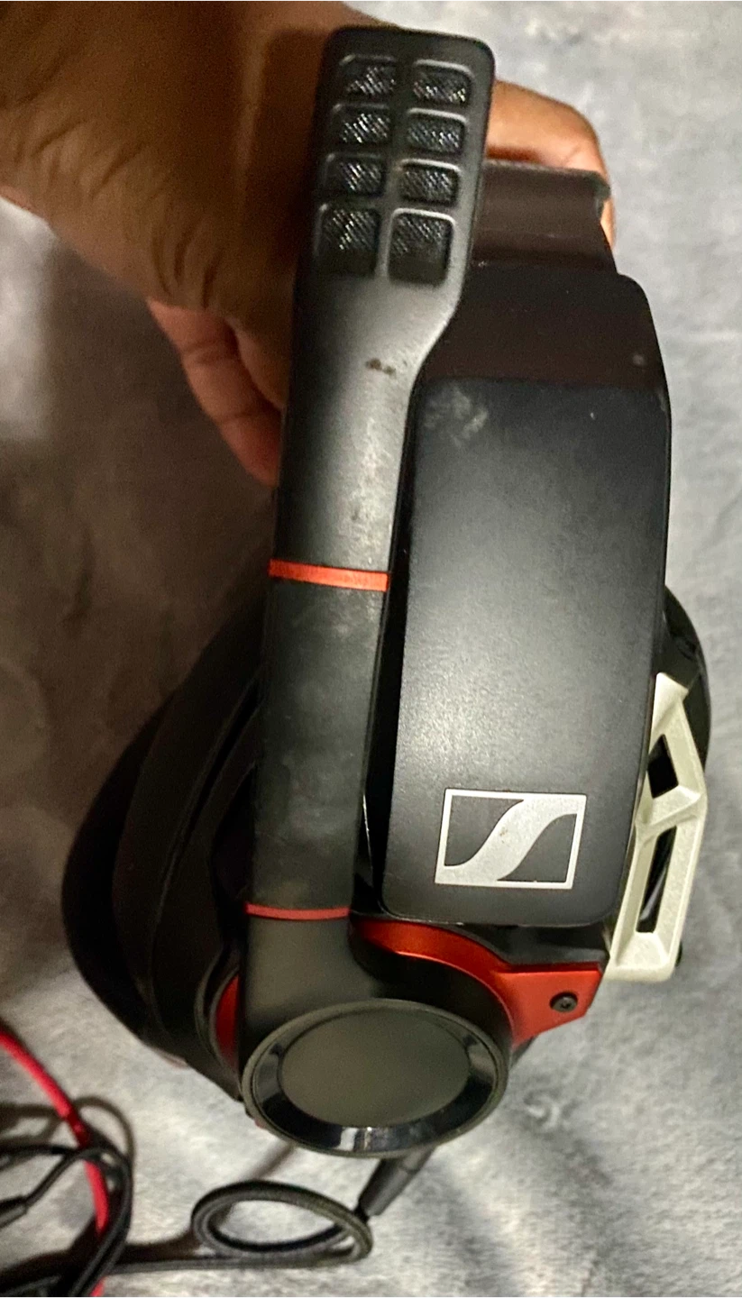 Sennheiser GSX 1000 Gaming Audio Amplifier and GSP 600 headset - photo 3