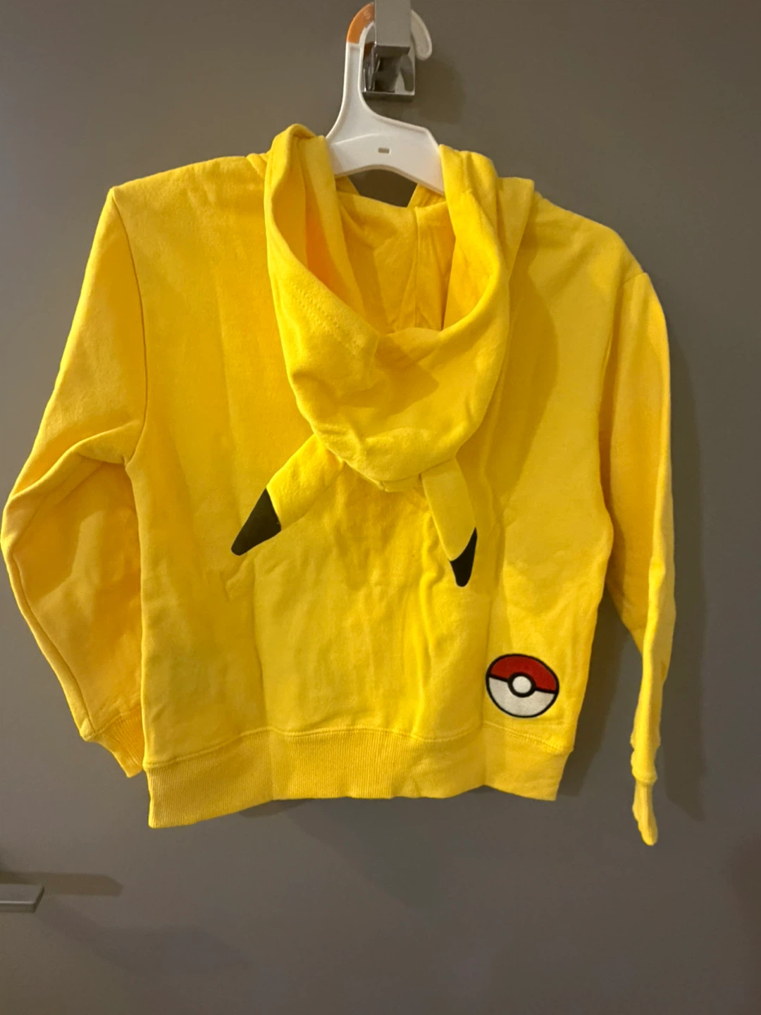 Kids small NWT! Pokemon Pikachu Yellow Zip-Up Hoodie with Ears - photo 2