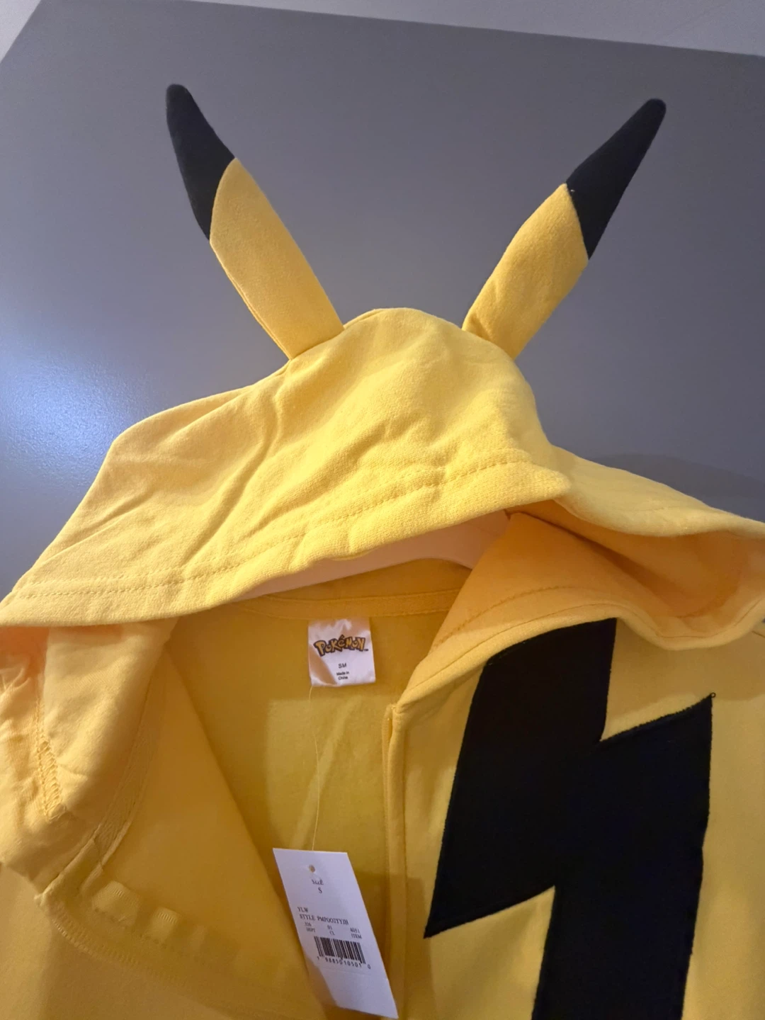 Kids small NWT! Pokemon Pikachu Yellow Zip-Up Hoodie with Ears - photo 3