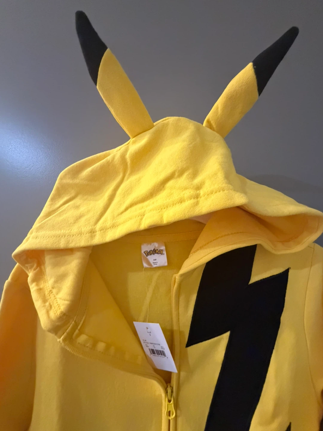 Kids small NWT! Pokemon Pikachu Yellow Zip-Up Hoodie with Ears - photo 4
