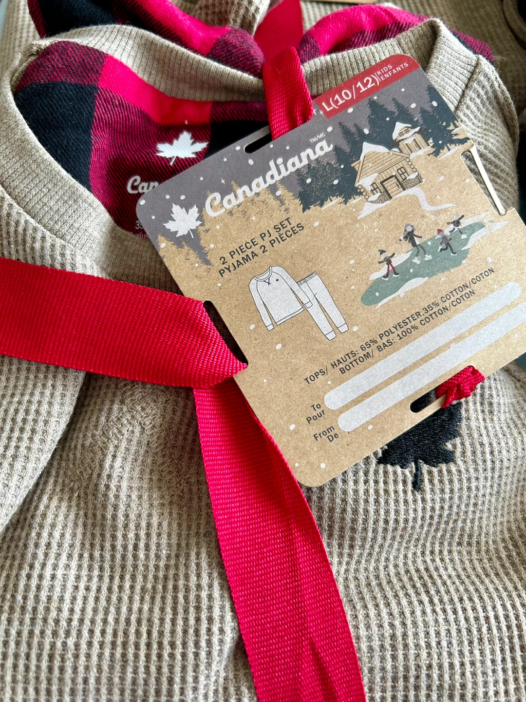 Canadiana 2 Piece Pajama Set - photo 2