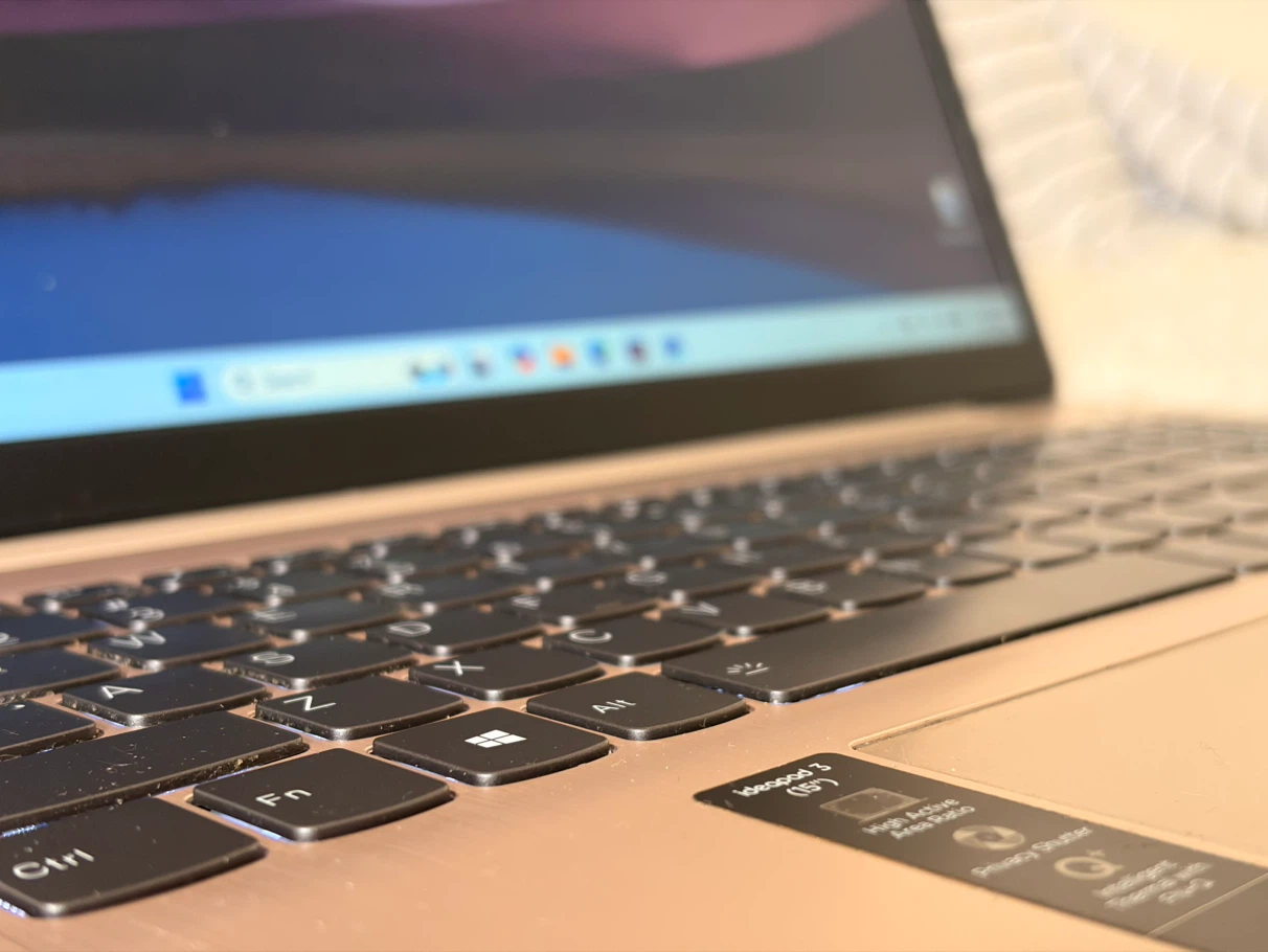 Lenovo Ideapad 3 Laptop — Ryzen 5 / 20GB RAM / SSD - photo 3