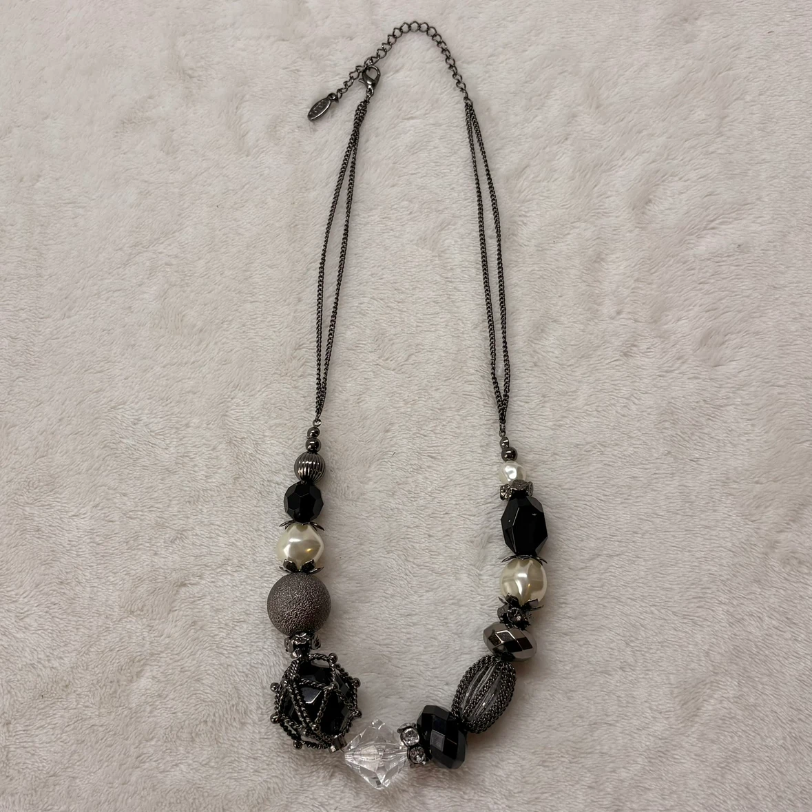 Tabi Mixed Media Beaded Statement Necklace Monochrome Textured - photo 2