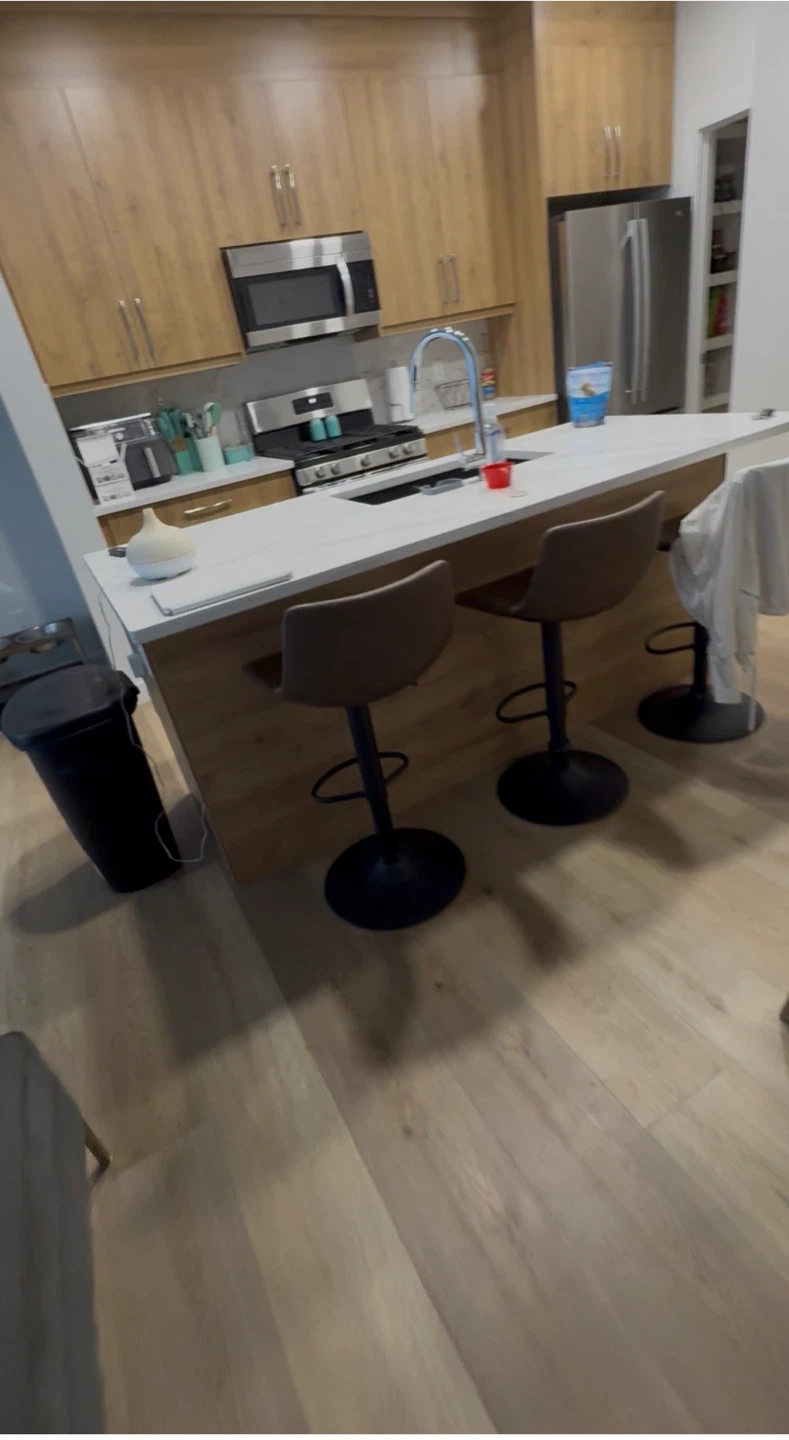 Looking for a clean roommate - photo 2