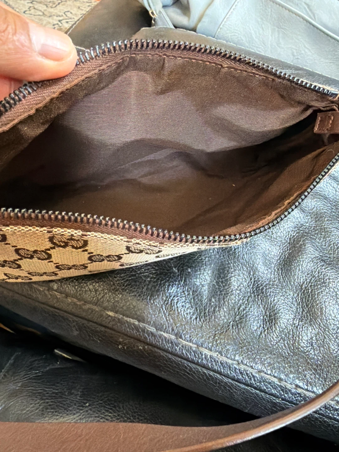 Gucci Shoulder Bag authentic - photo 2