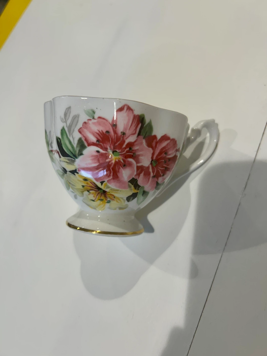 Vintage Queen Anne Azalea Teacup - photo 2