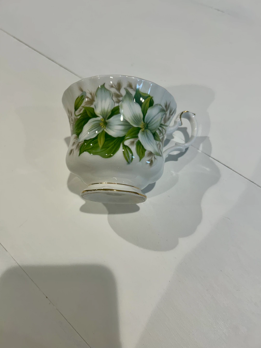 Vintage Royal Albert Bone China England Trillium Tea Cup - photo 3